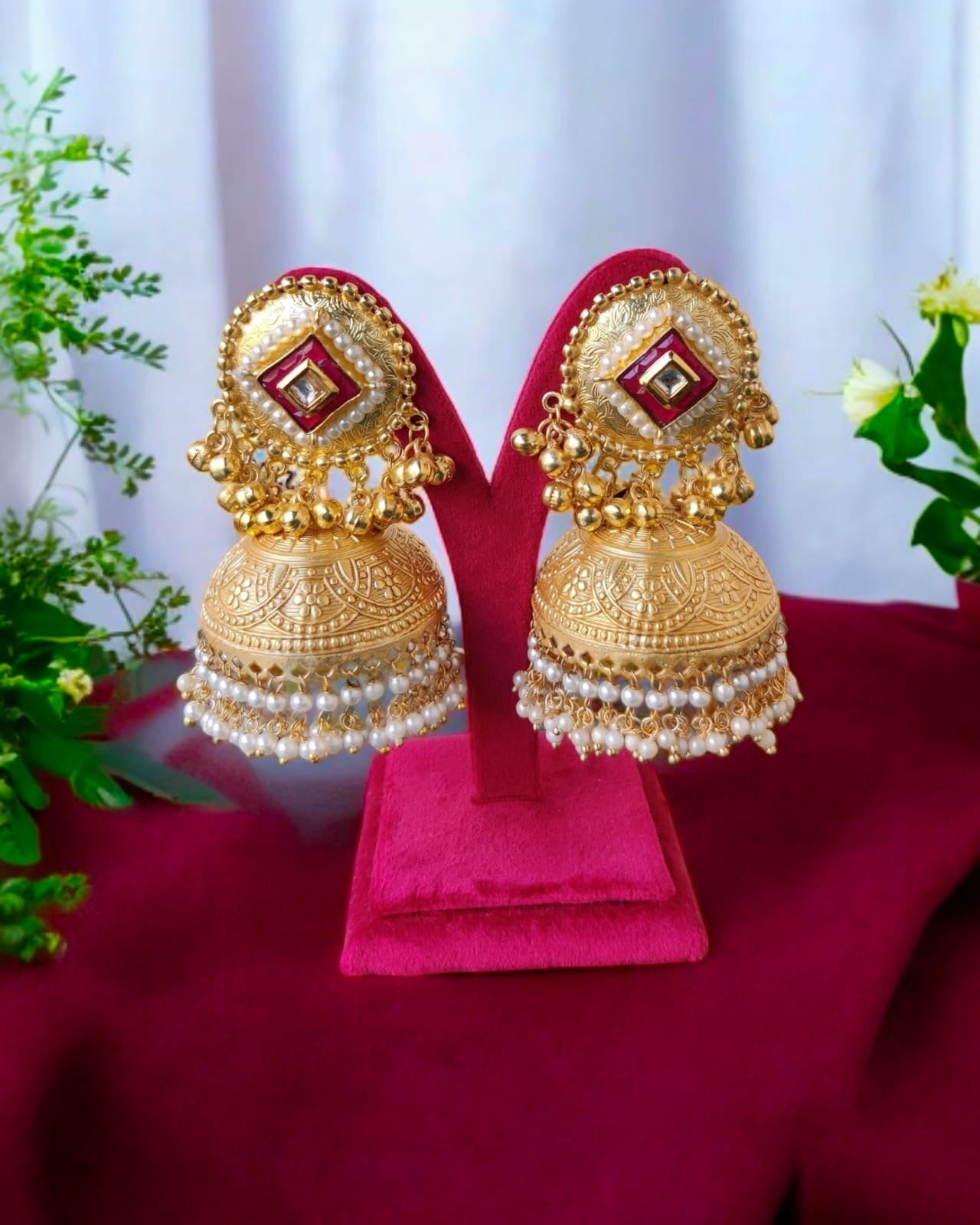 Golde Statement Jhumka