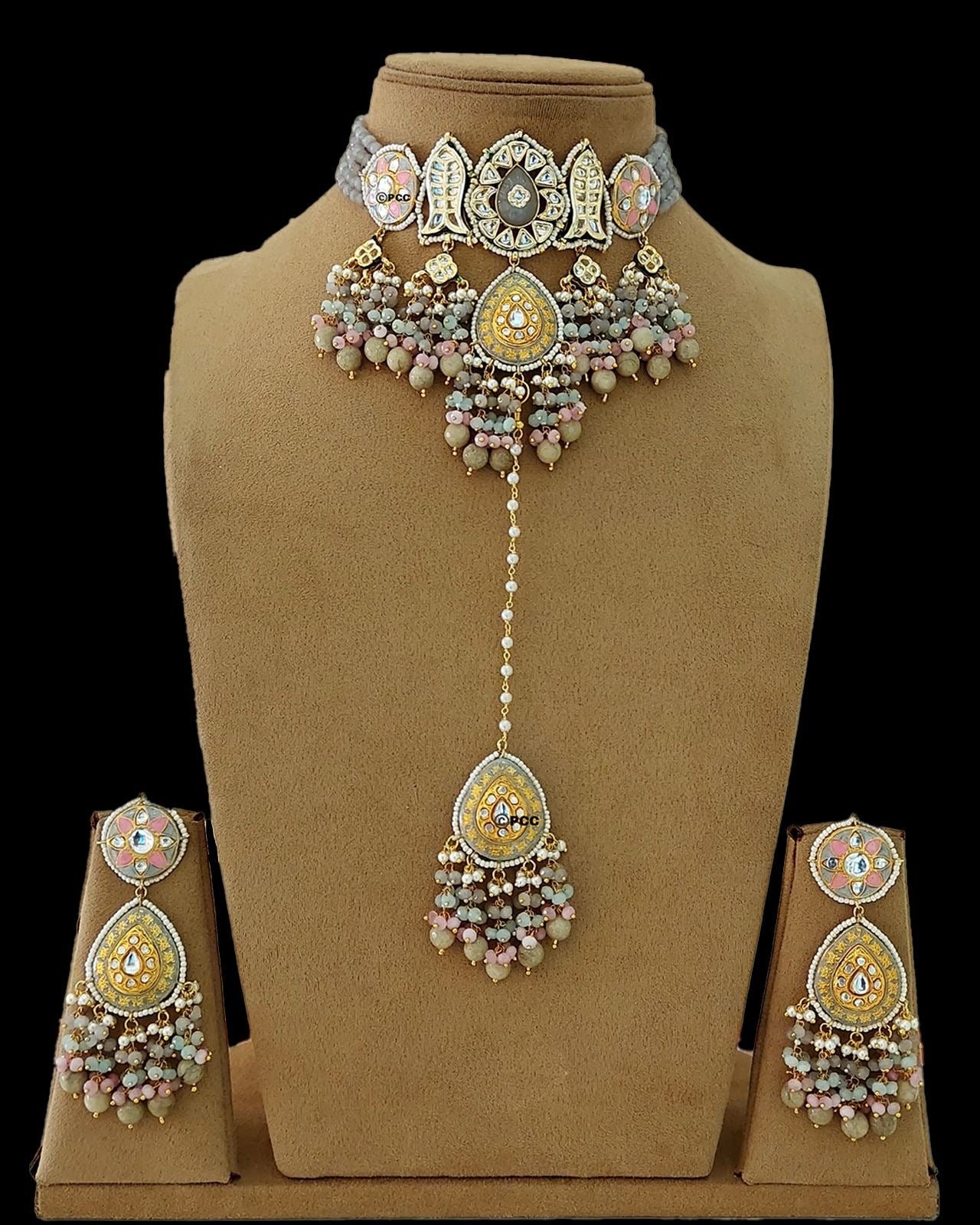 Kundan Choker Necklace Set