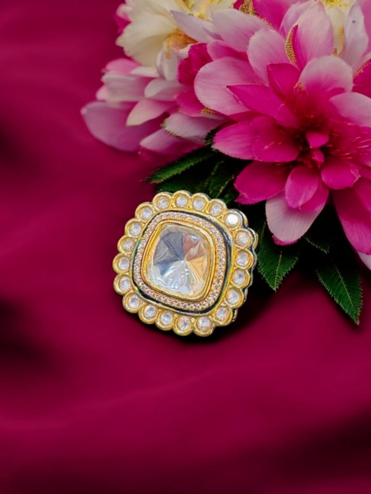 Statement Kundan Ring