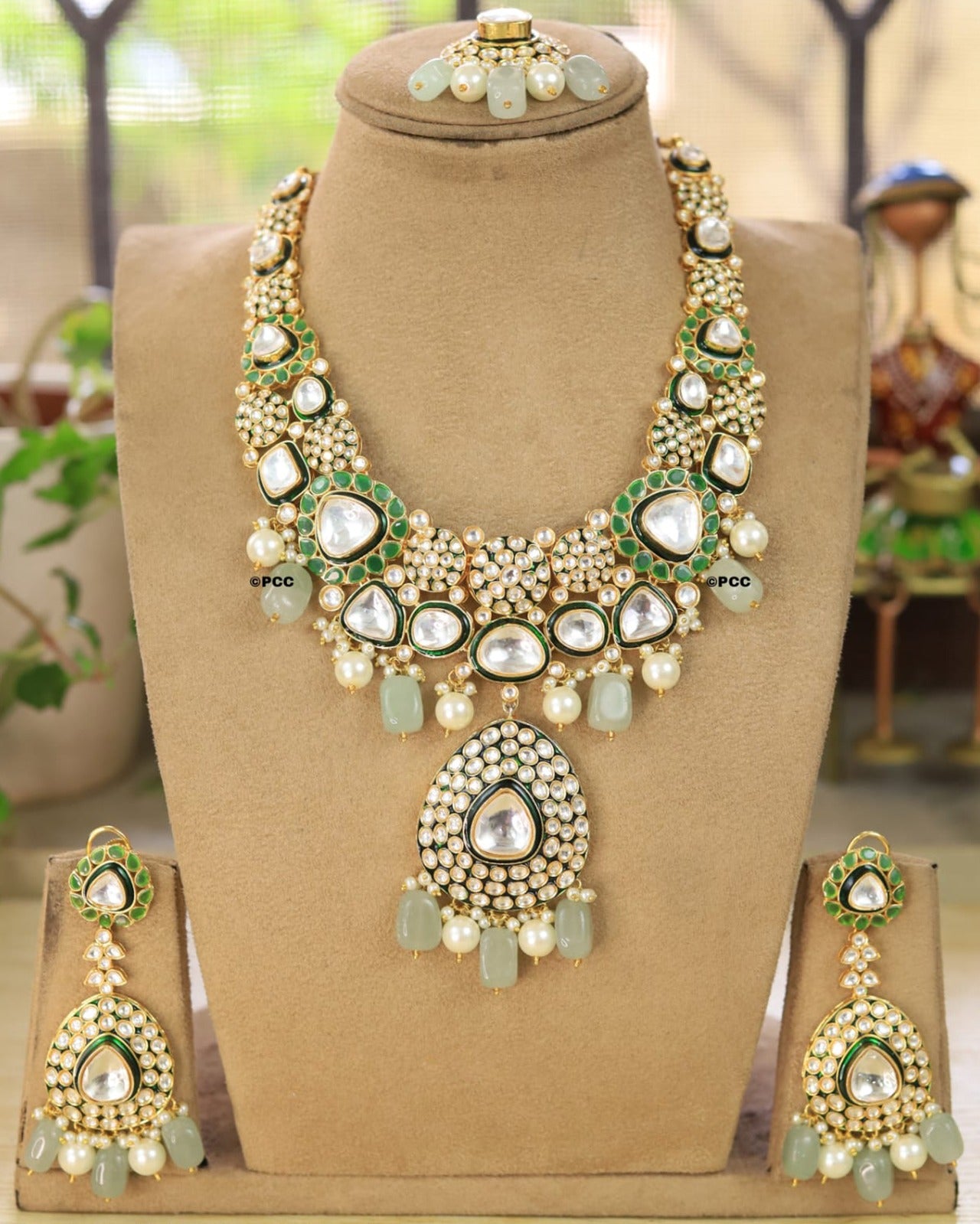 Kundan hot sale necklace long