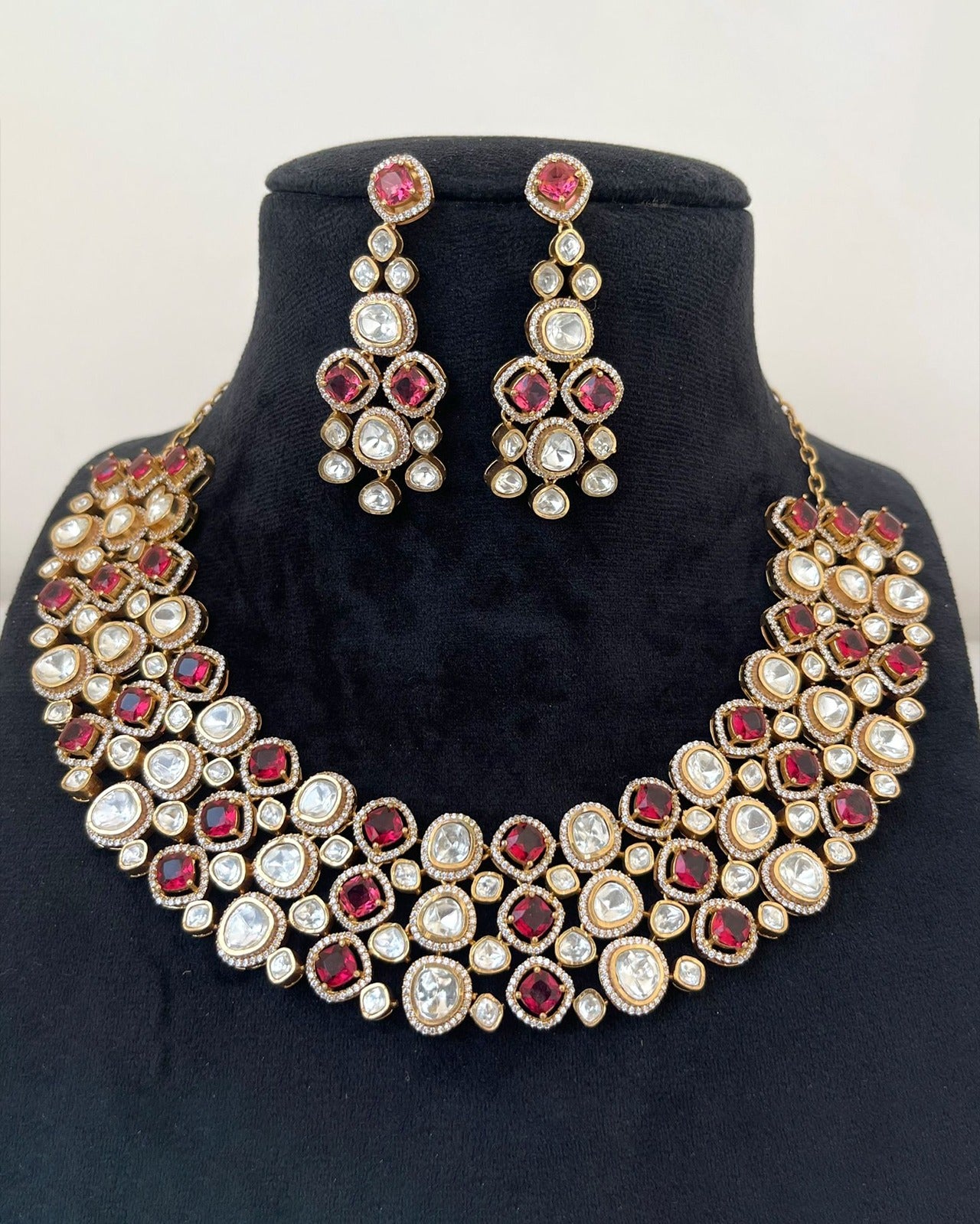 Gorgeous Polki Necklace Set