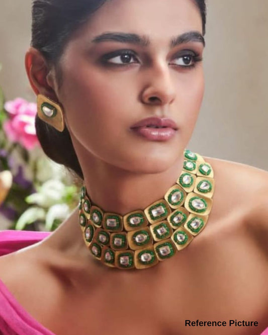 Elegant Kundan Necklace Set