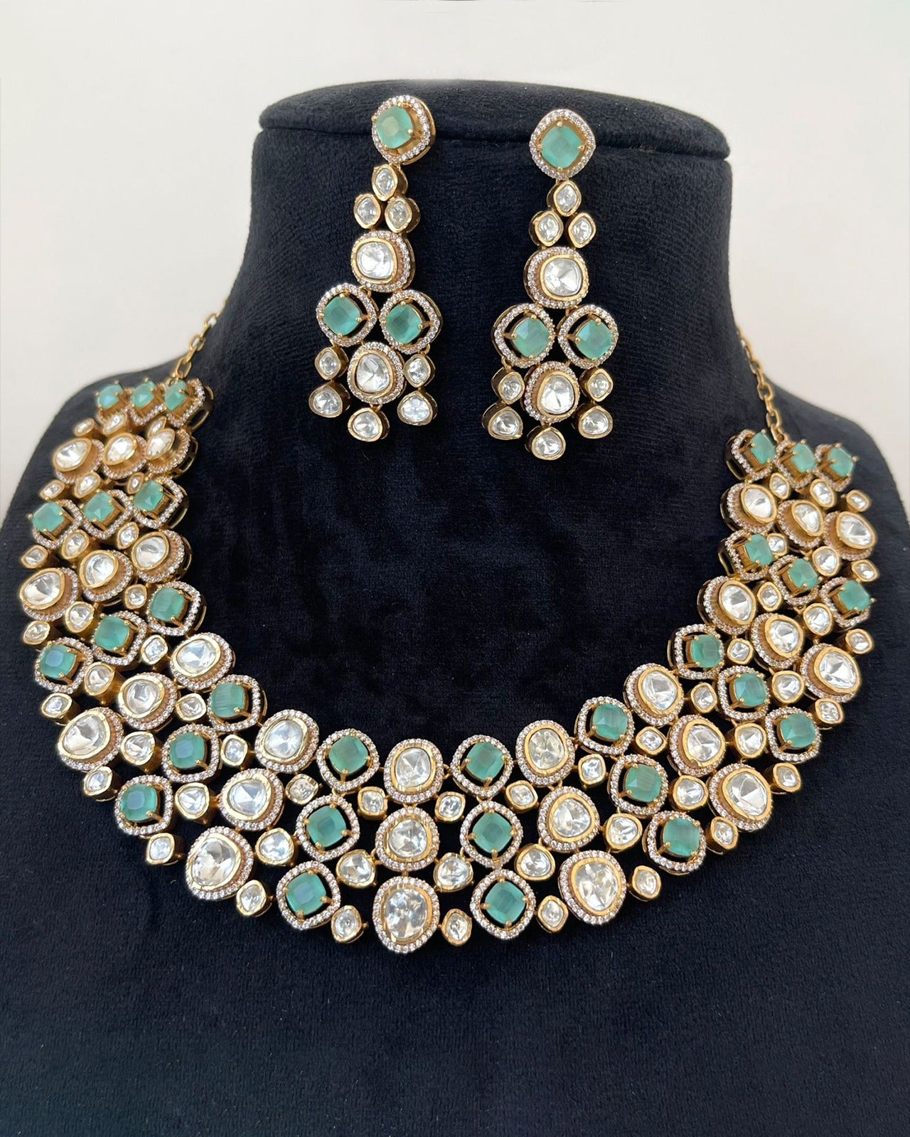 Gorgeous Polki Necklace Set